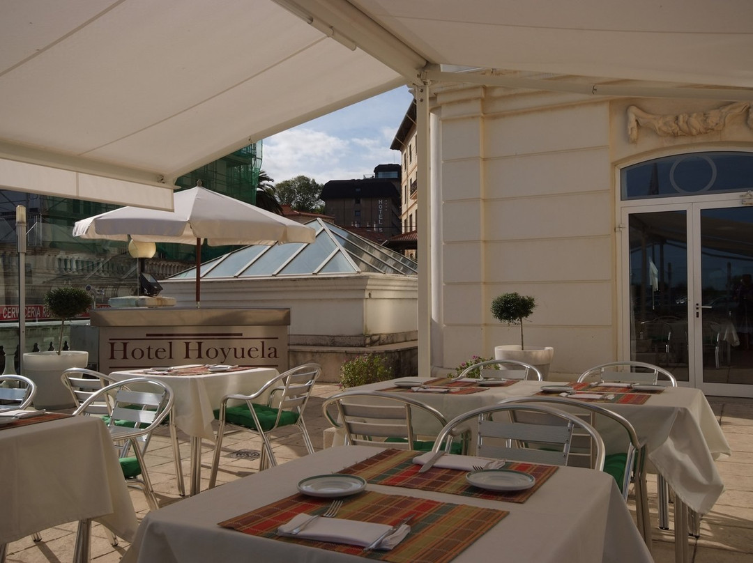 胡约拉酒店主图