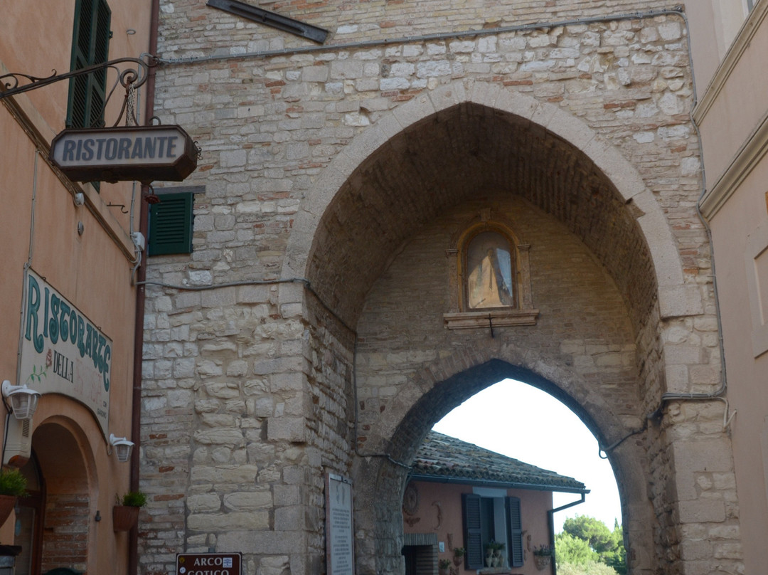 Arco Gotico
