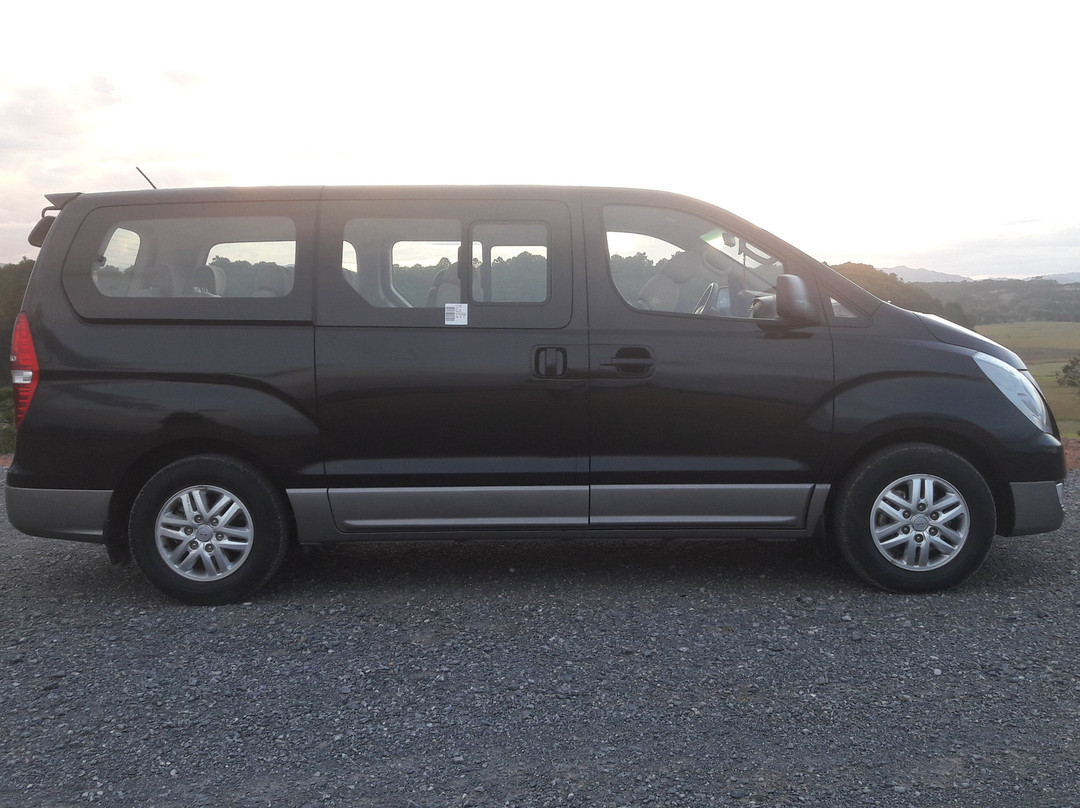 Laos Minivan Tours-旺阳必去景点