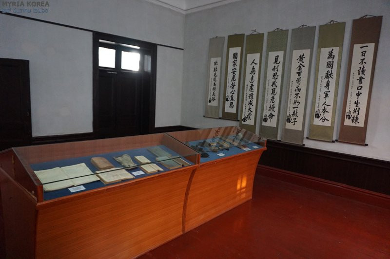 Gallery 3