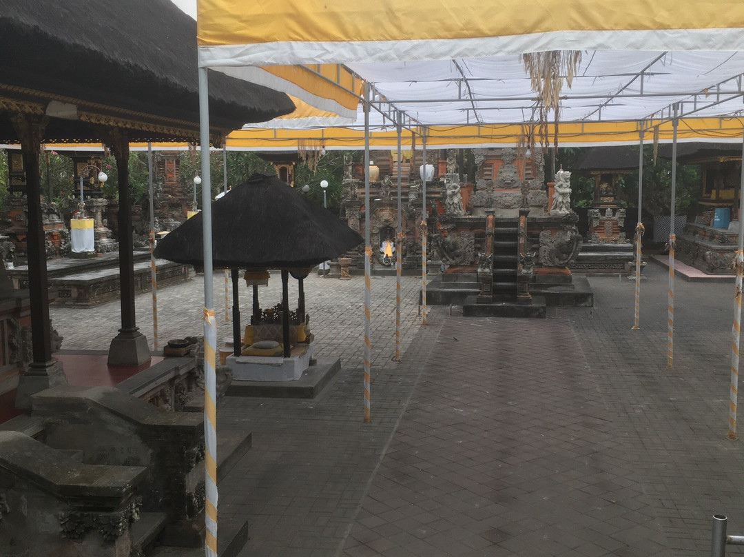 蓝布斯威寺-登巴萨必去景点