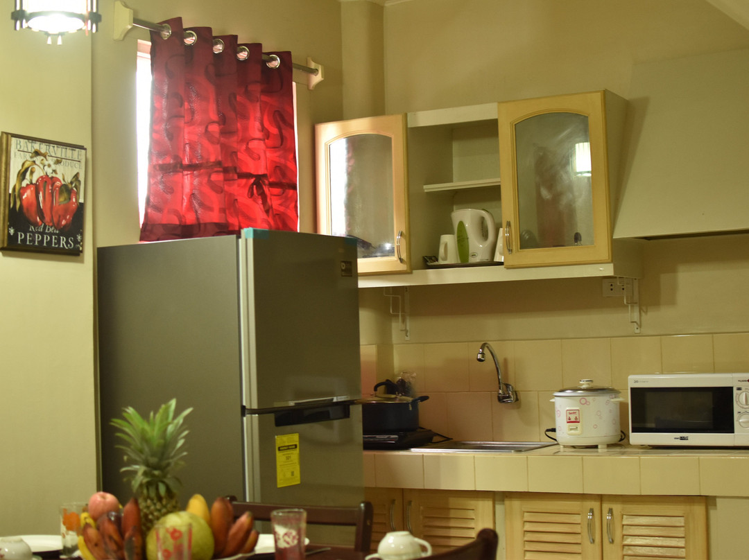 Ashley and Bill's Suites 'N Garden主图