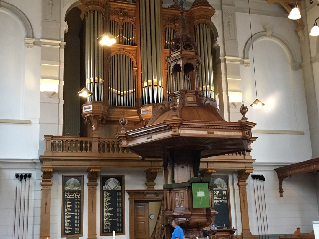 Grote Kerk of Koninginnekerk-阿珀尔多伦必去景点