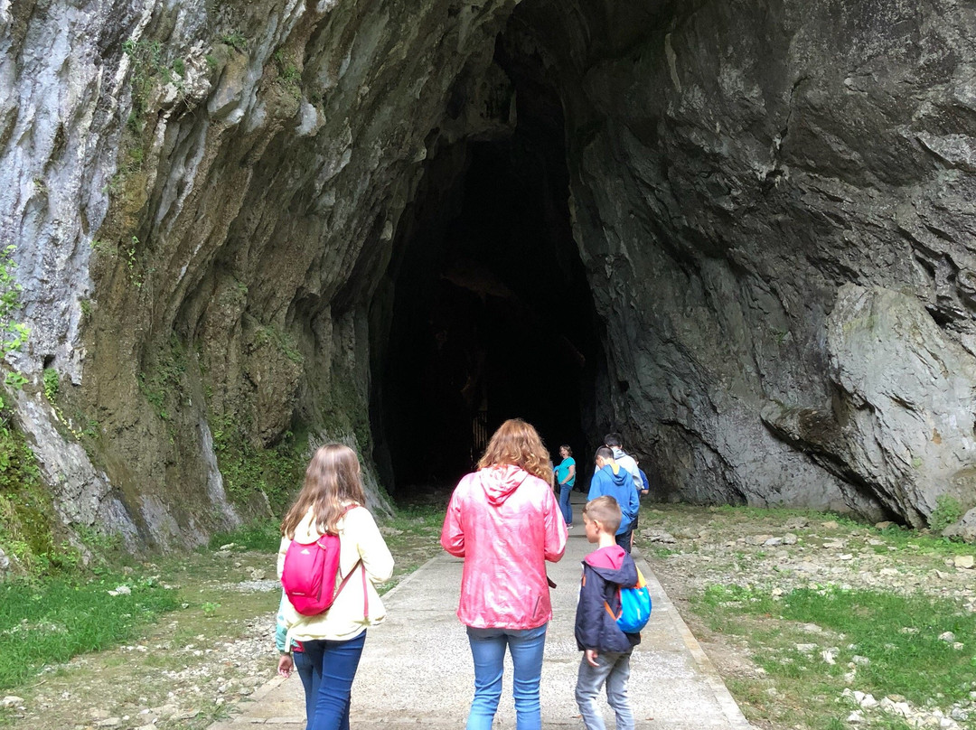 Cueva Cullalvera-Ramales de la Victoria必去景点