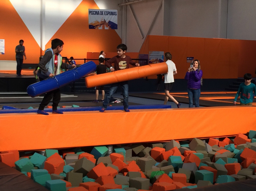 Summit Trampolin Park景点图片