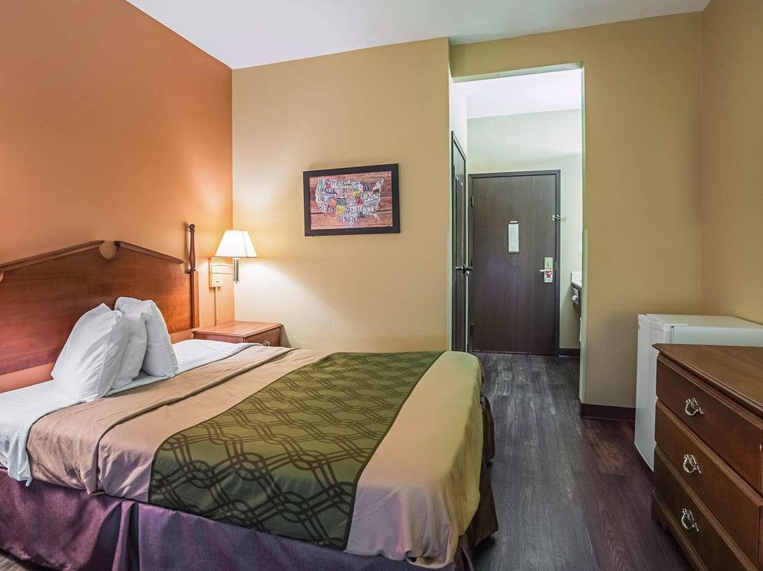 Econo Lodge Inn & Suites主图