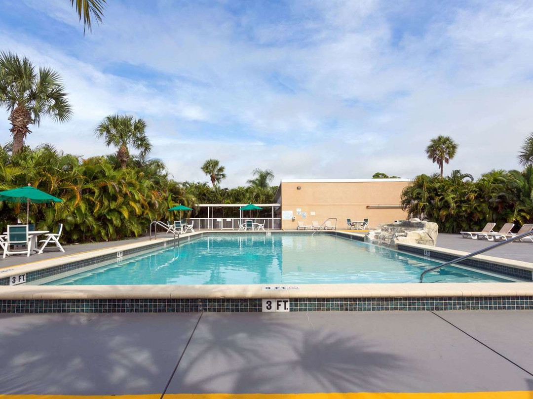 Ramada by Wyndham Lake Placid主图