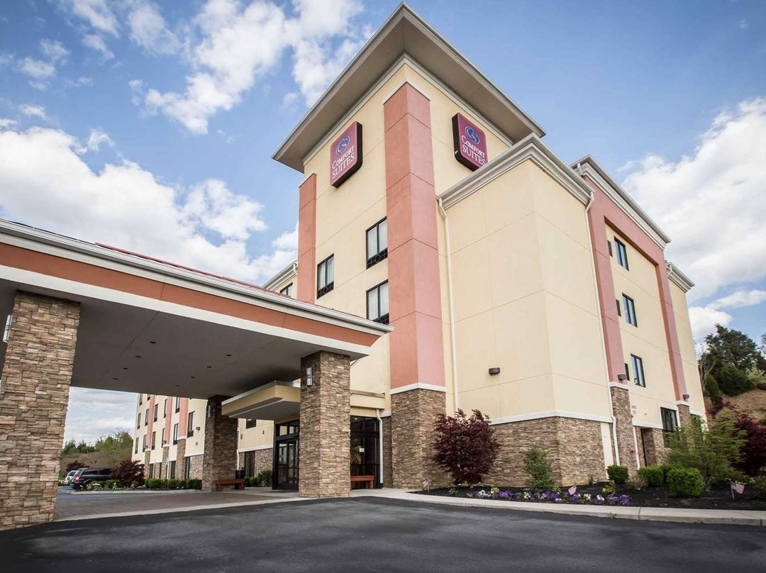 金斯波特凯富套房酒店主图