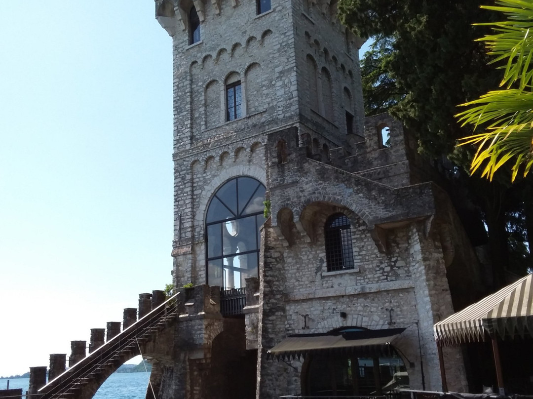 Torre San Marco-加尔多内里维耶拉必去景点