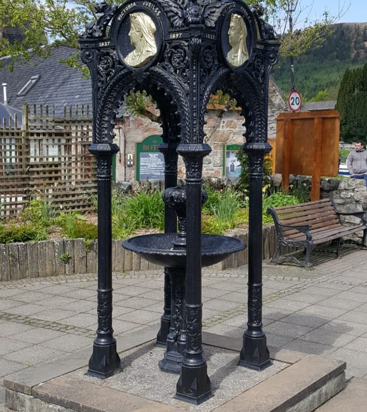 Queen Victoria Diamond Jubilee Fountain-Fort Augustus必去景点