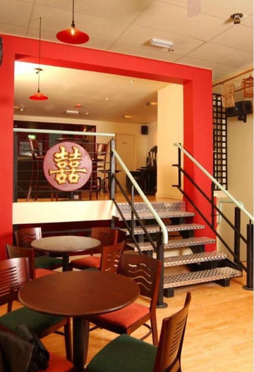 Hong Kong Charlie's Vodka Bar-普兹茅斯必去景点