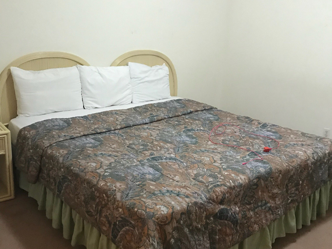 阿鲁彭海滩塔酒店主图