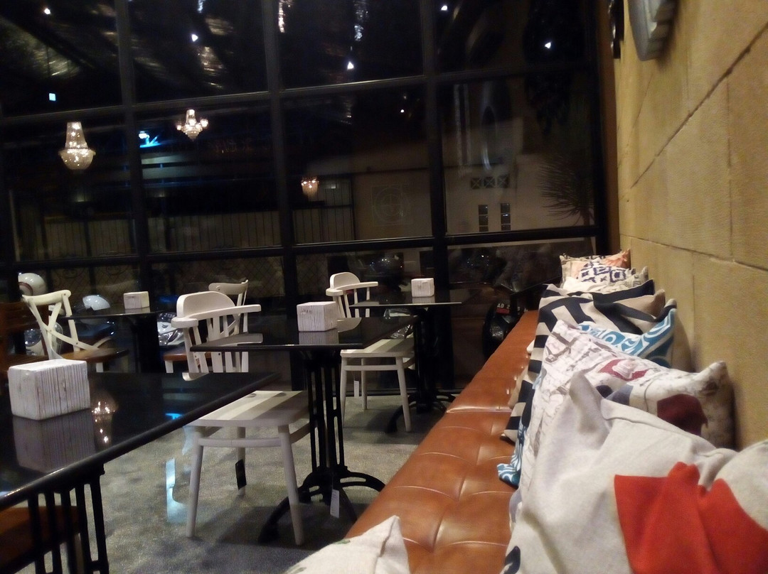 Sendangadi餐馆和美食-Z Kitchen Coffee & Resto