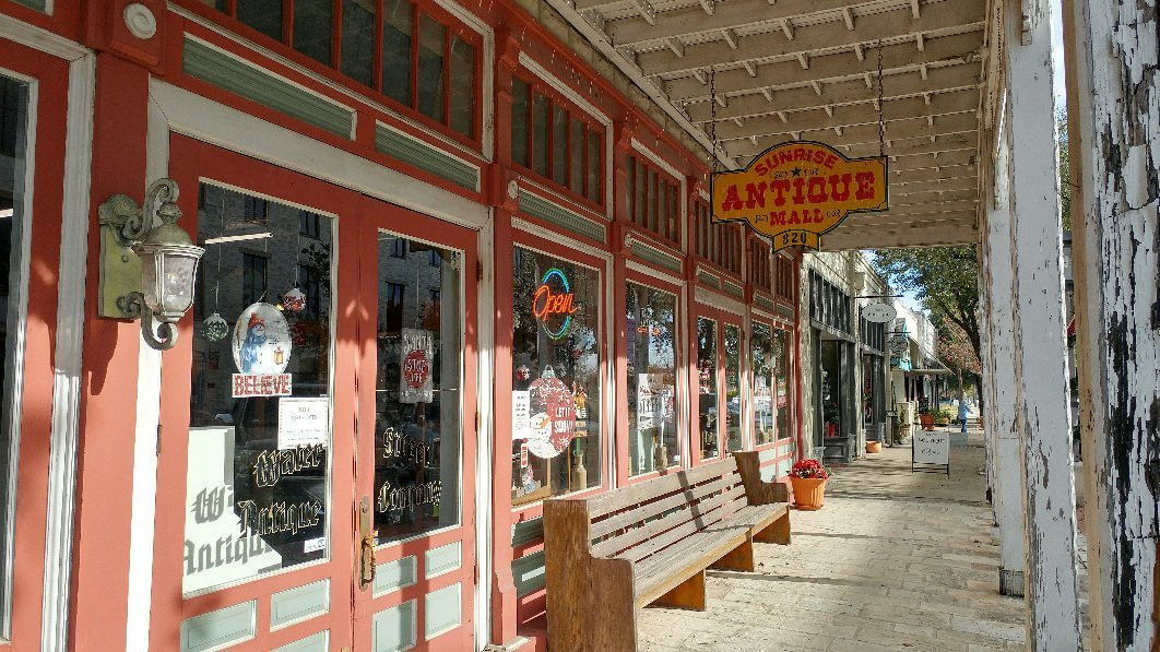 Sunrise Antique Mall-克尔维尔必去景点