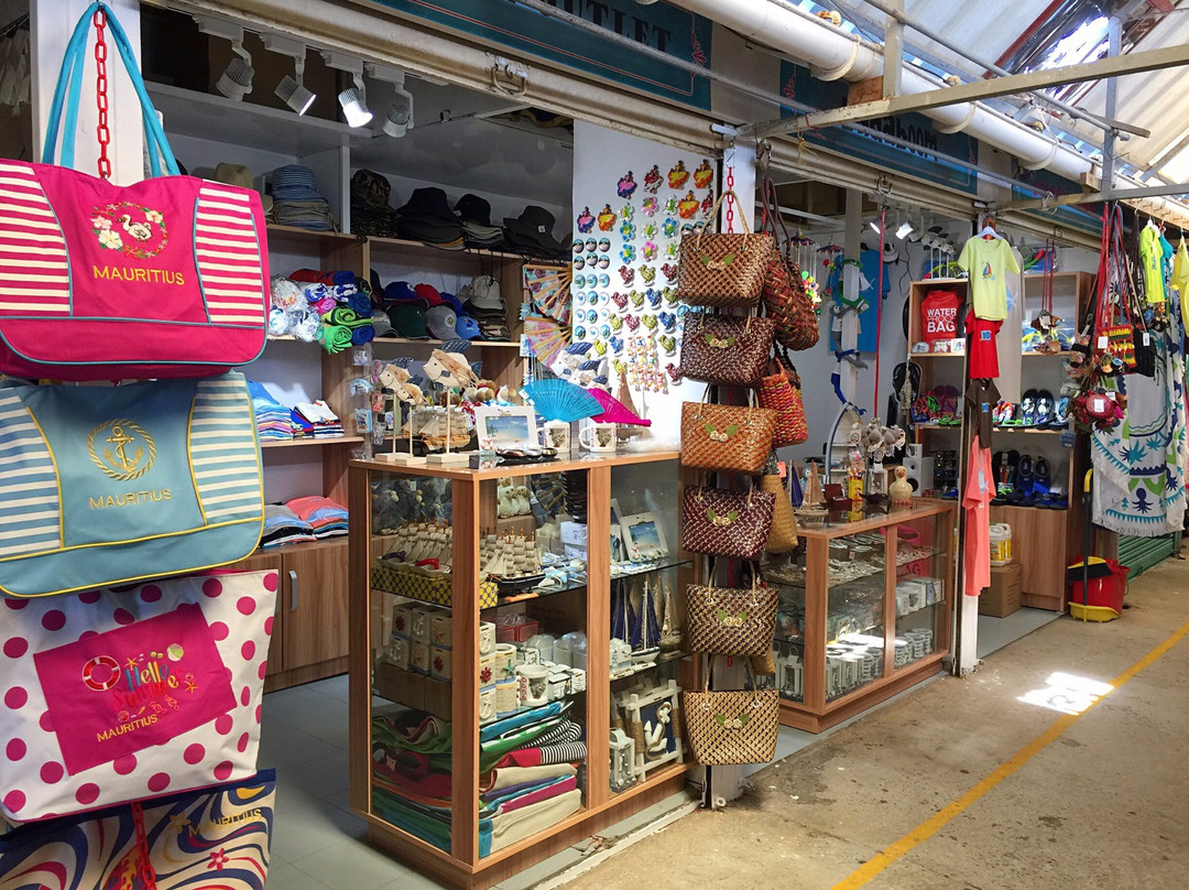 Badaboom Souvenir Shop-大湾必去景点