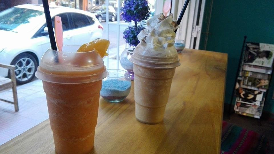 SKUT Take-Away Sandwich and Coffee