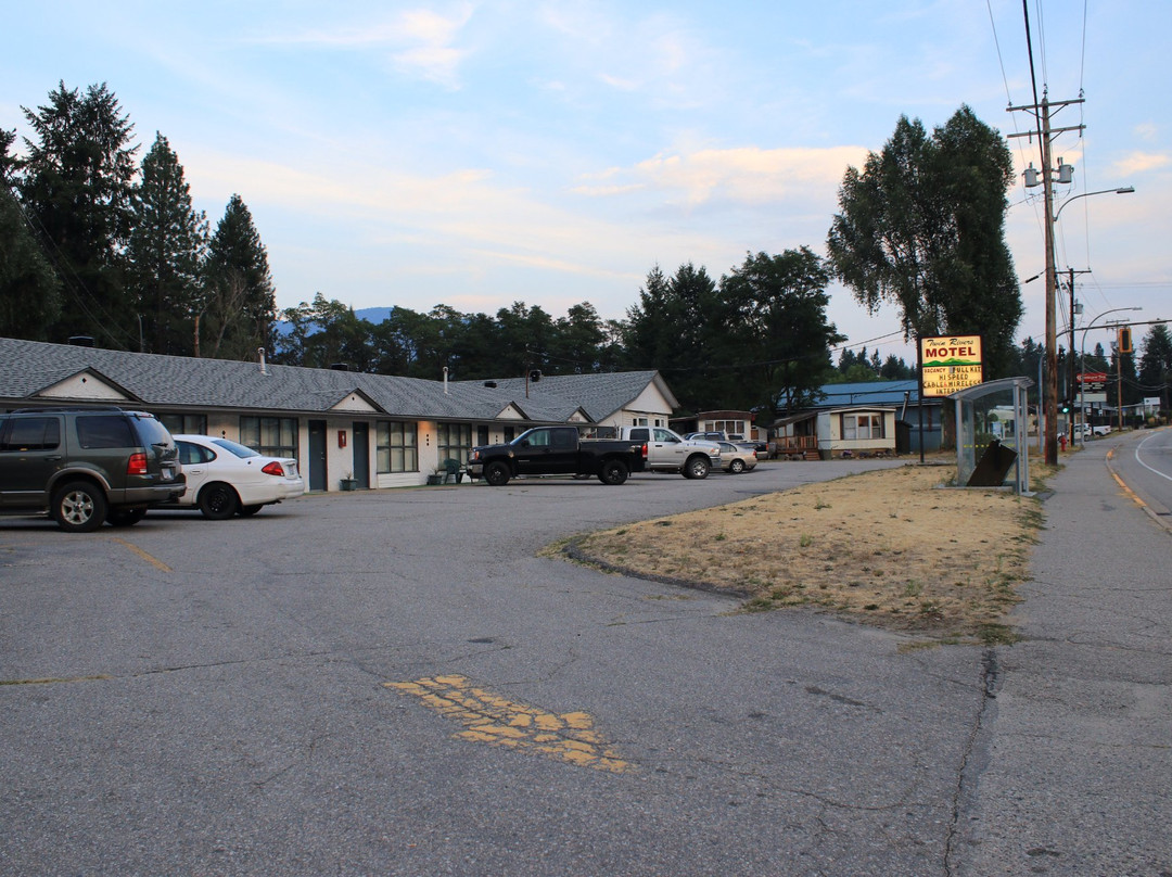 Twin Rivers Motel & RV Park主图