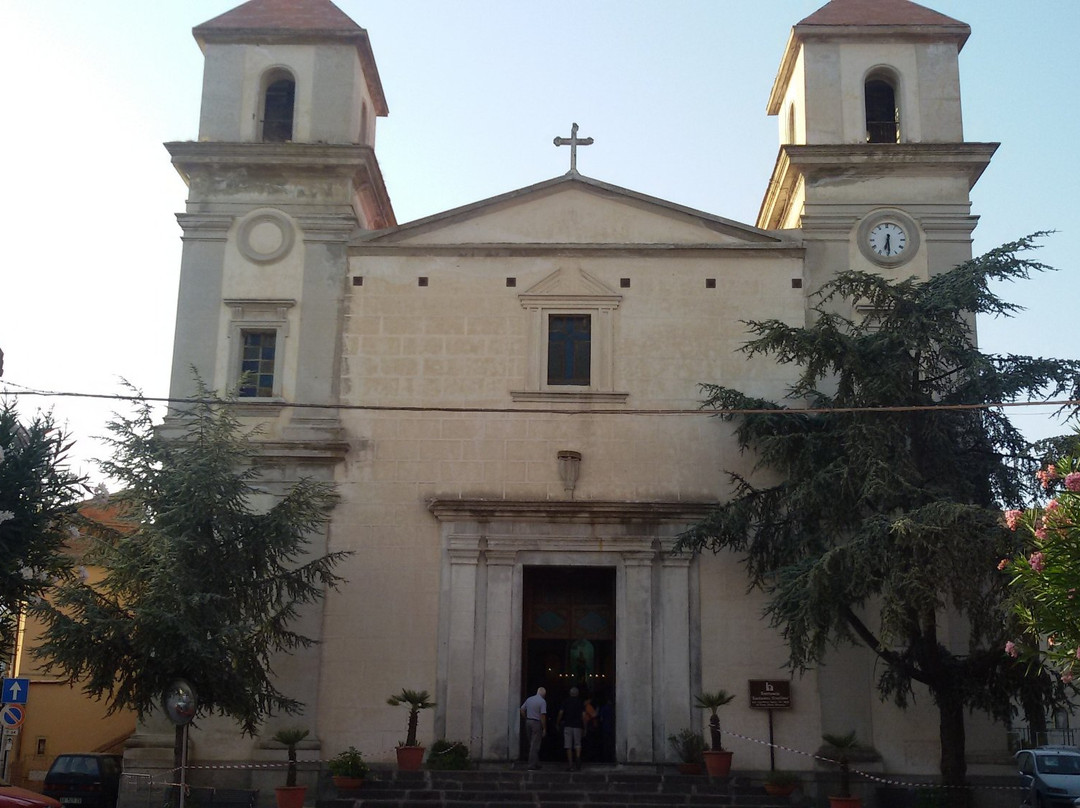 Passopisciaro旅游景点-La Chiesa Madre - S. Maria delle Grazie