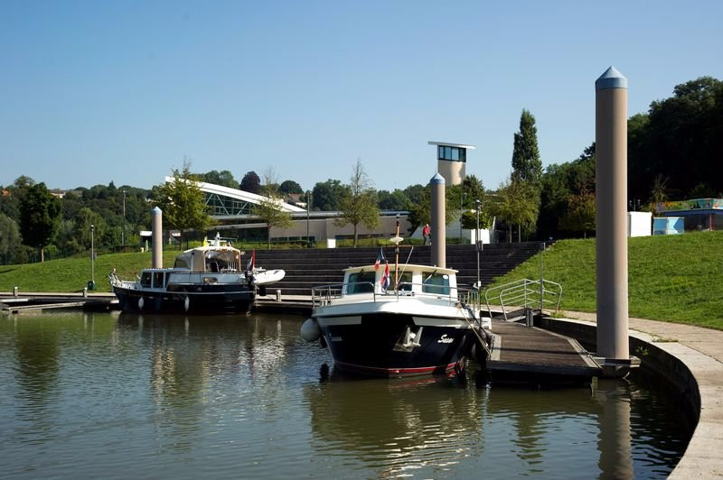 Office de Tourisme Charleville/Sedan en Ardenne-沙勒维尔梅济耶尔必去景点
