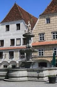 Leopoldi-Brunnen-施泰尔必去景点
