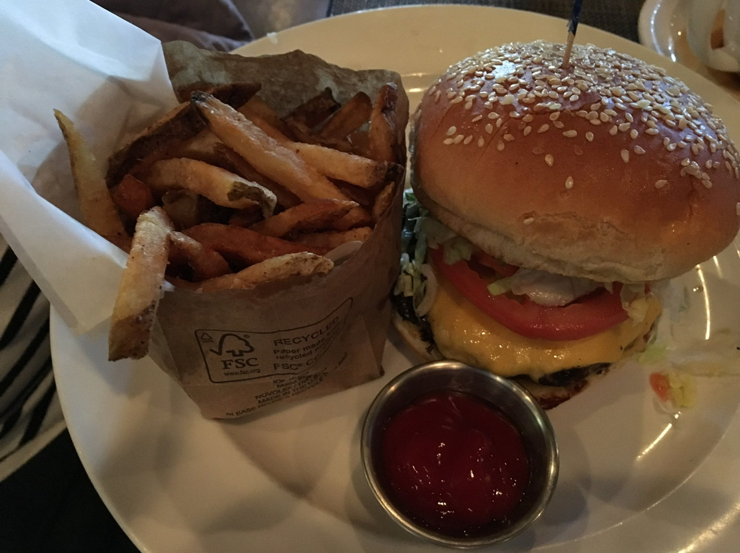 Lyndhurst餐馆和美食-Burntwood Tavern