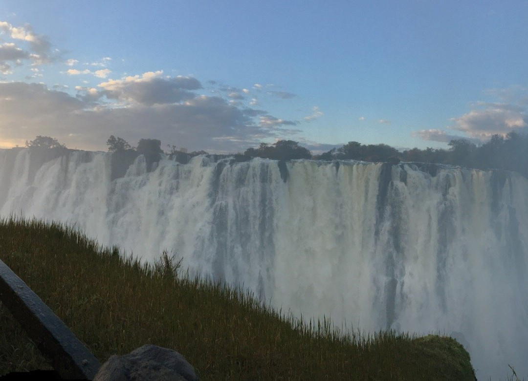 Victoria Falls Hotels & Tours主图