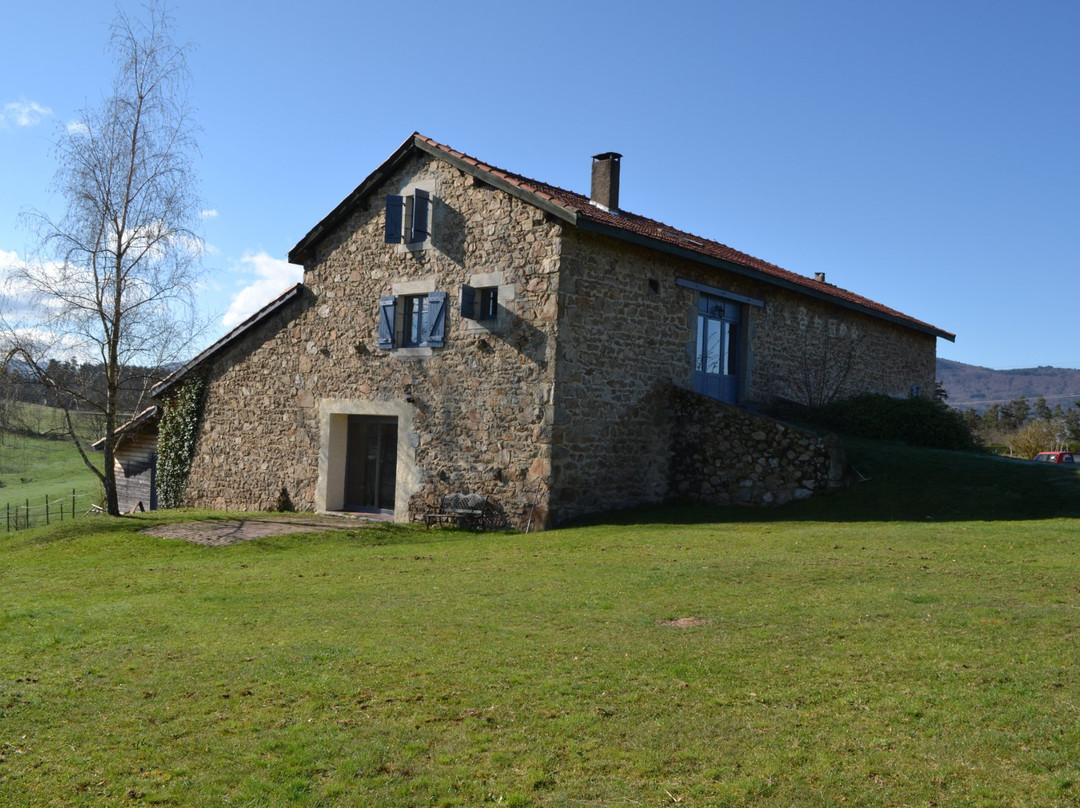 Chambres d'Hotes-Ferme Equestre Les Revers主图