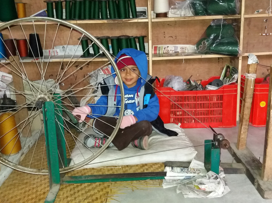 Kausani Shawl Factory景点图片