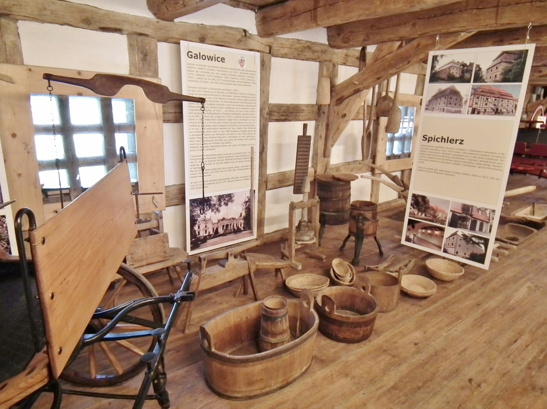 Coach Museum in Galowice景点图片