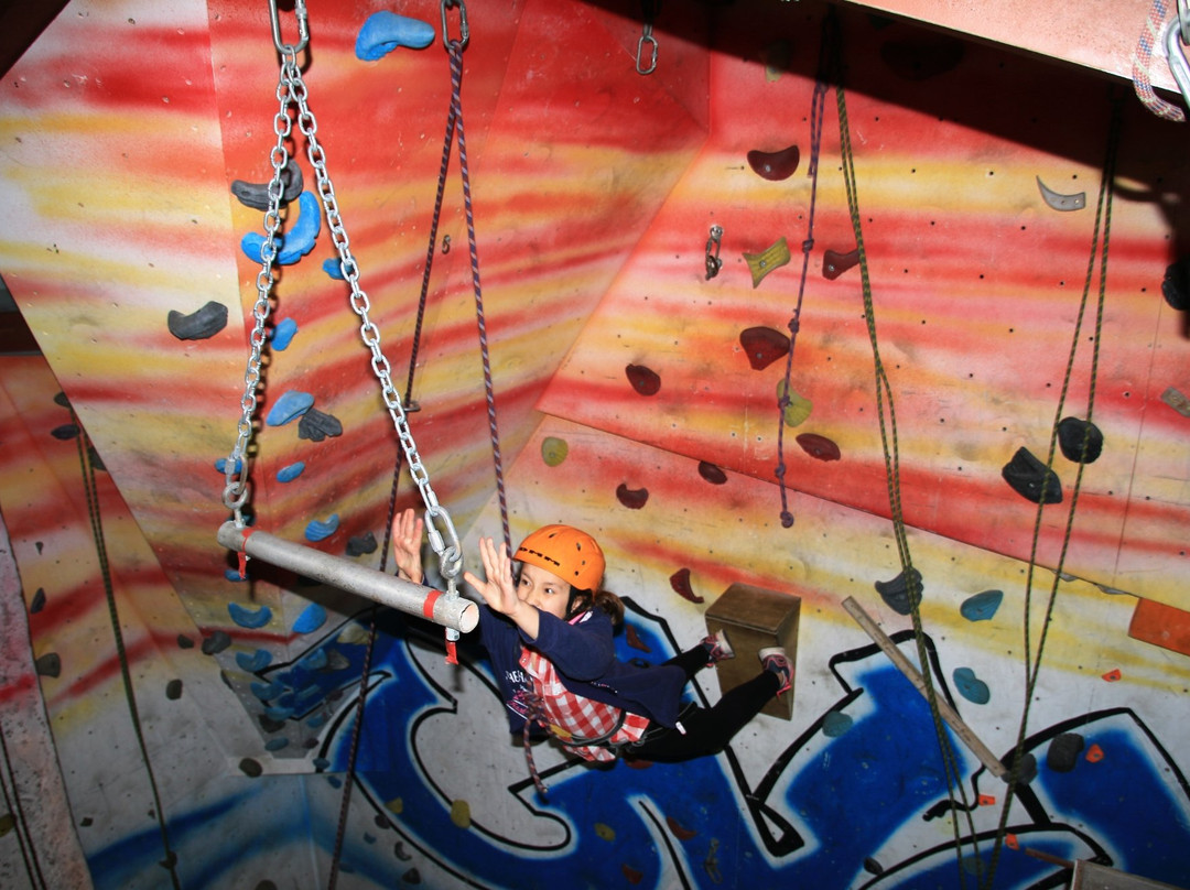 Evolution Climbing景点图片