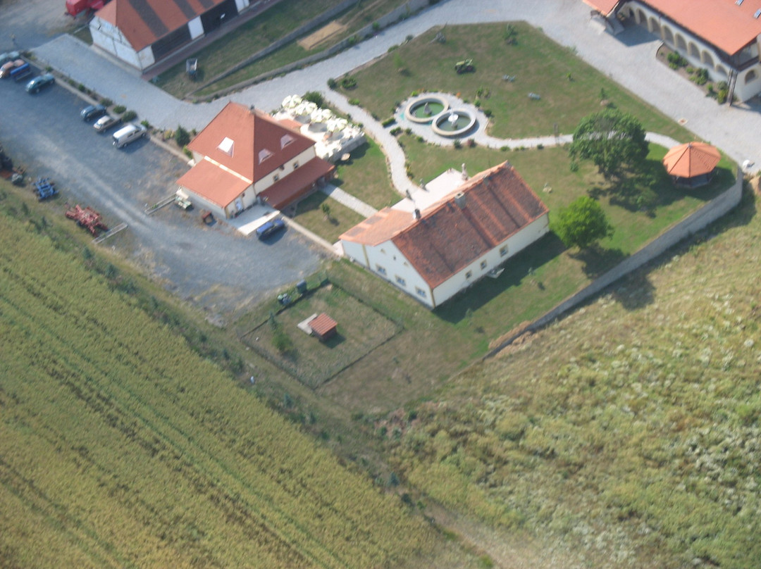 Hotel Dvur Mice主图