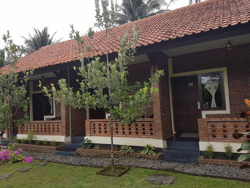 Wringinputih酒店住宿-Rumah Catra