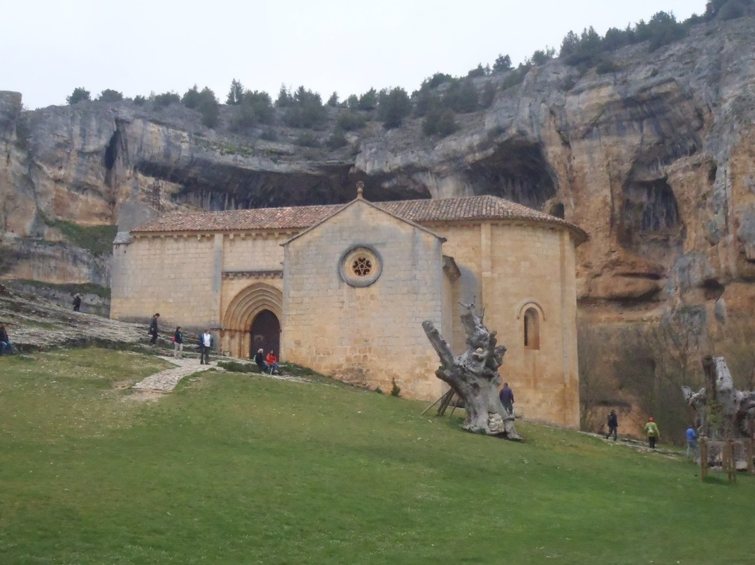 Ermita de San Pantaleon de Losa景点图片