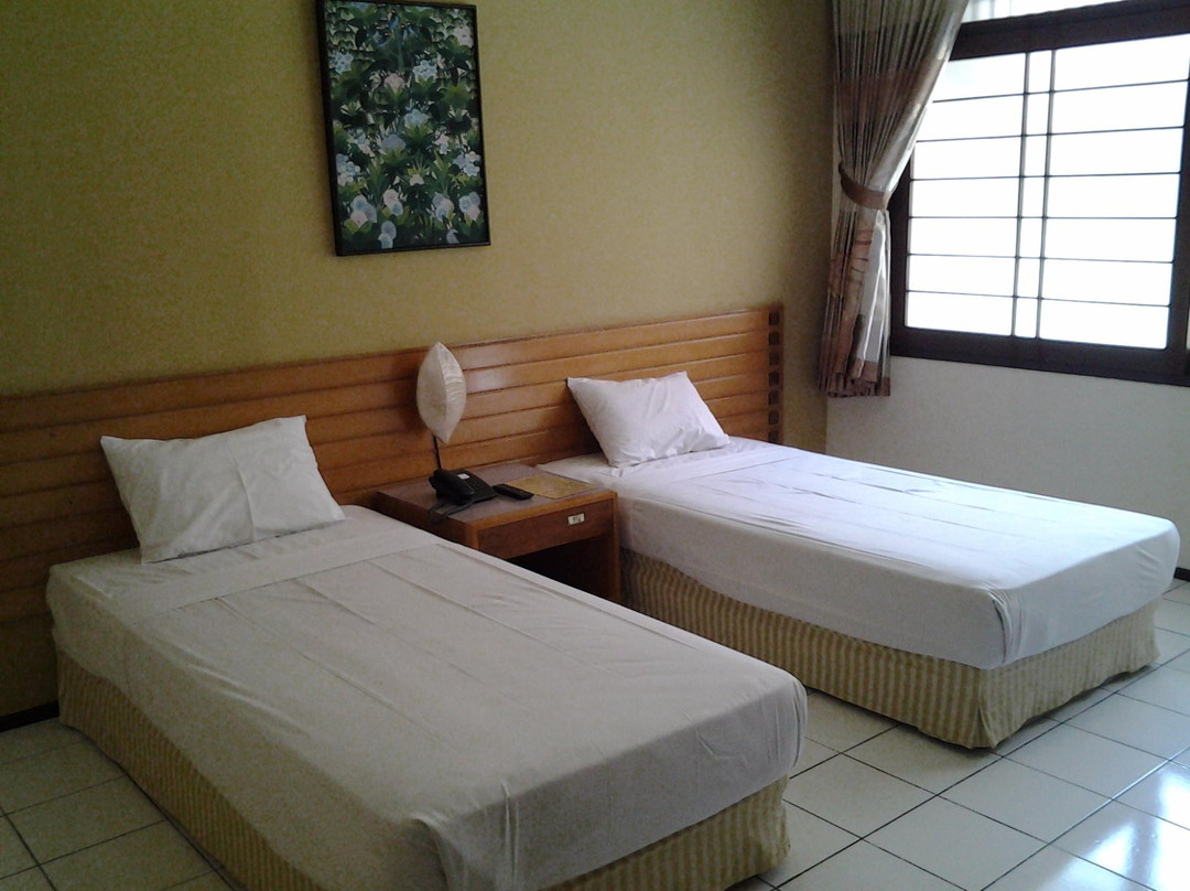 Isola酒店住宿-Abadi Asri Hotel