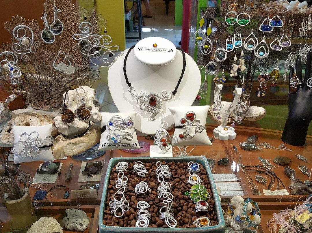 Mystic Valley VI-夏洛特阿马利亚必去景点