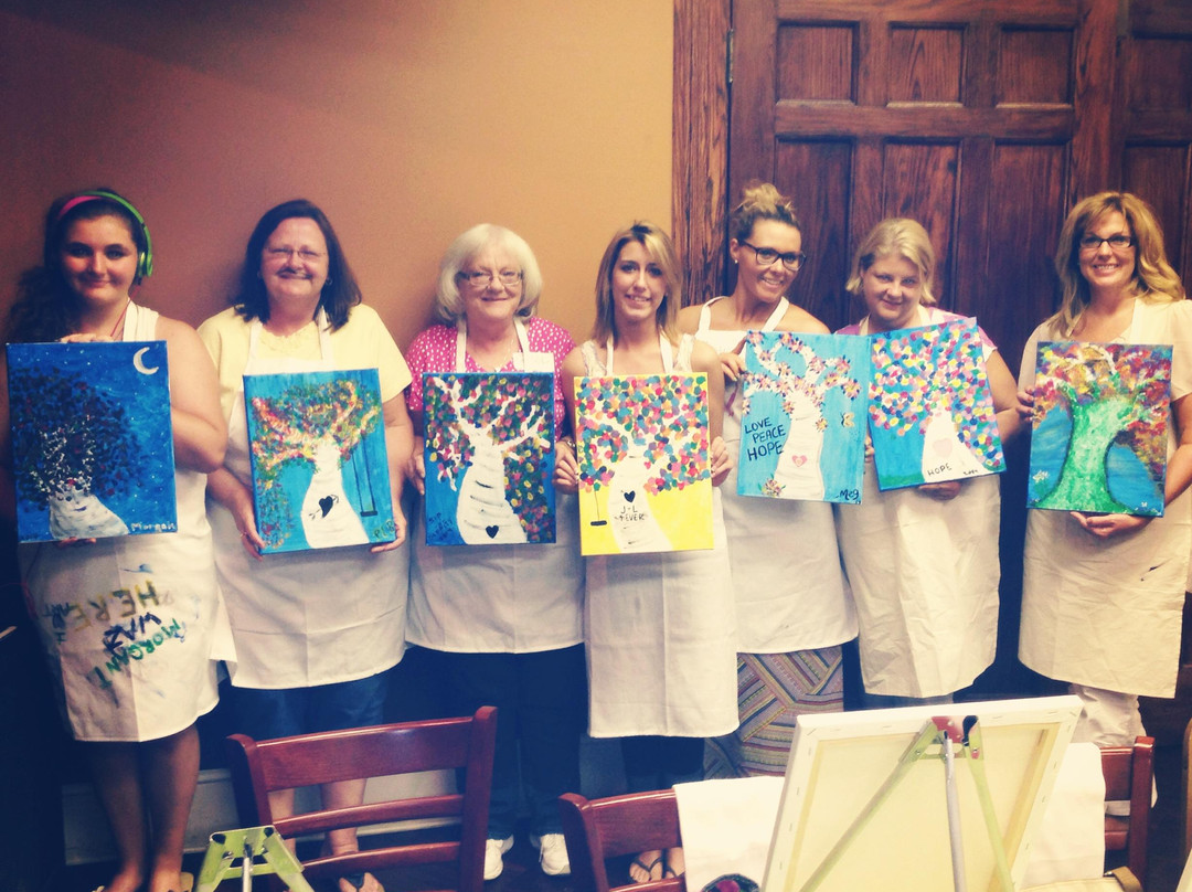 Sip & Dipity Paint Bar-斯普林菲尔德必去景点