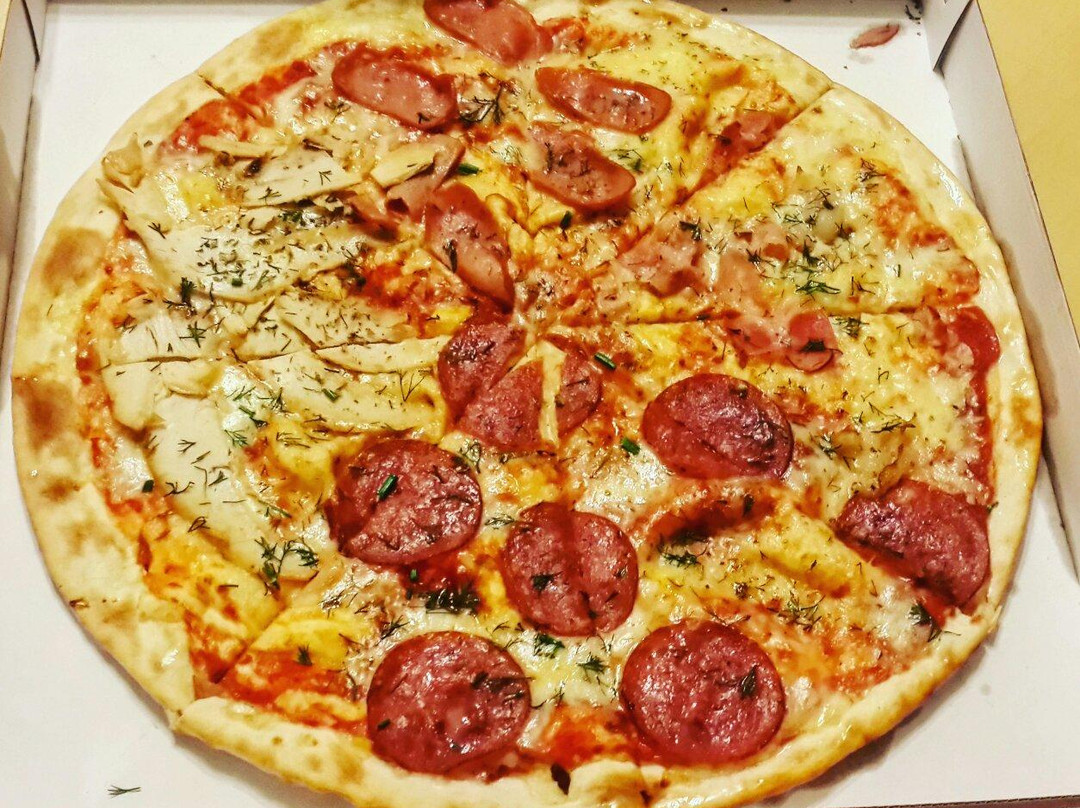 Yokha-Pizza
