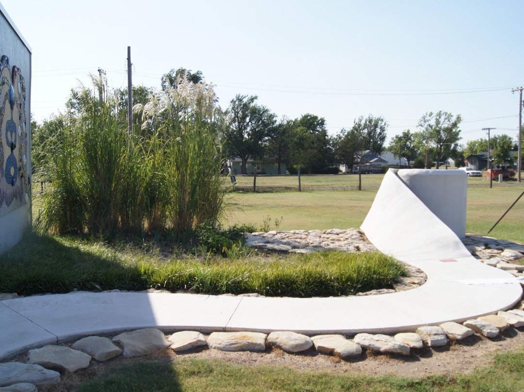 Grassroots Art Center-Lucas必去景点