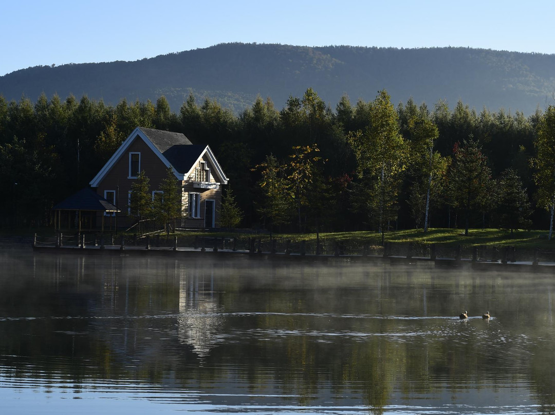 宝宇龙花温泉酒店主图