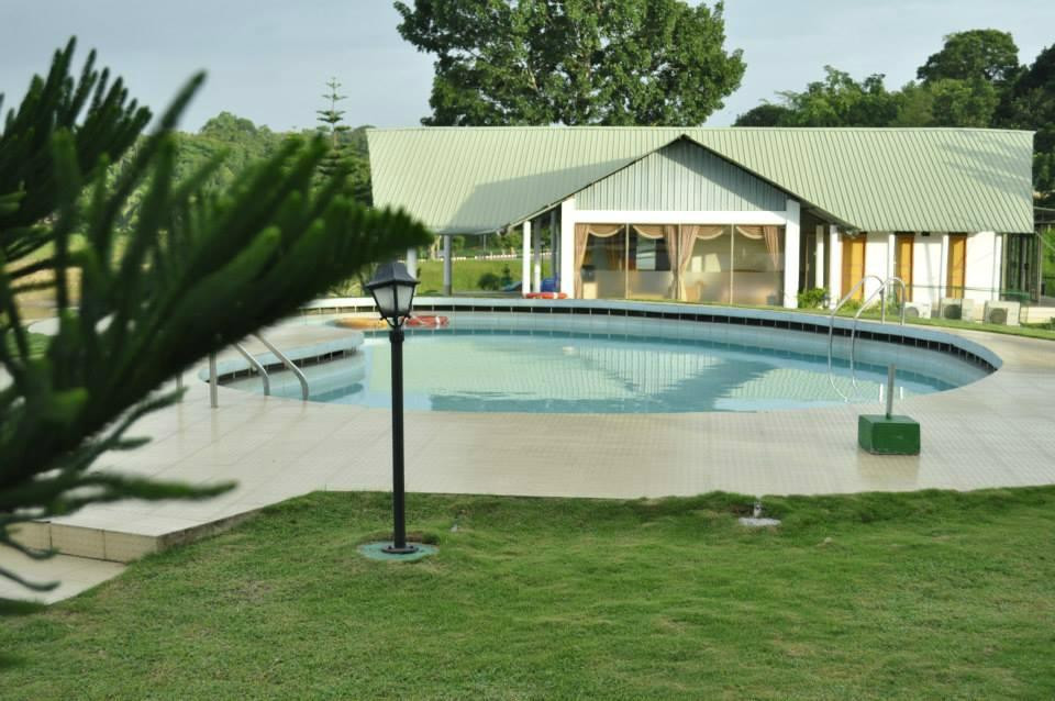 Aronnok & Lakeshore Holiday Resort