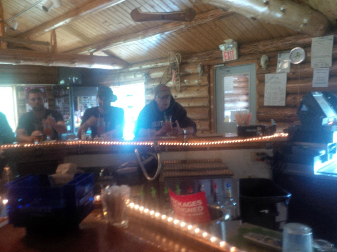 Marcell餐馆和美食-Scenic Pines Restaurant and Bar