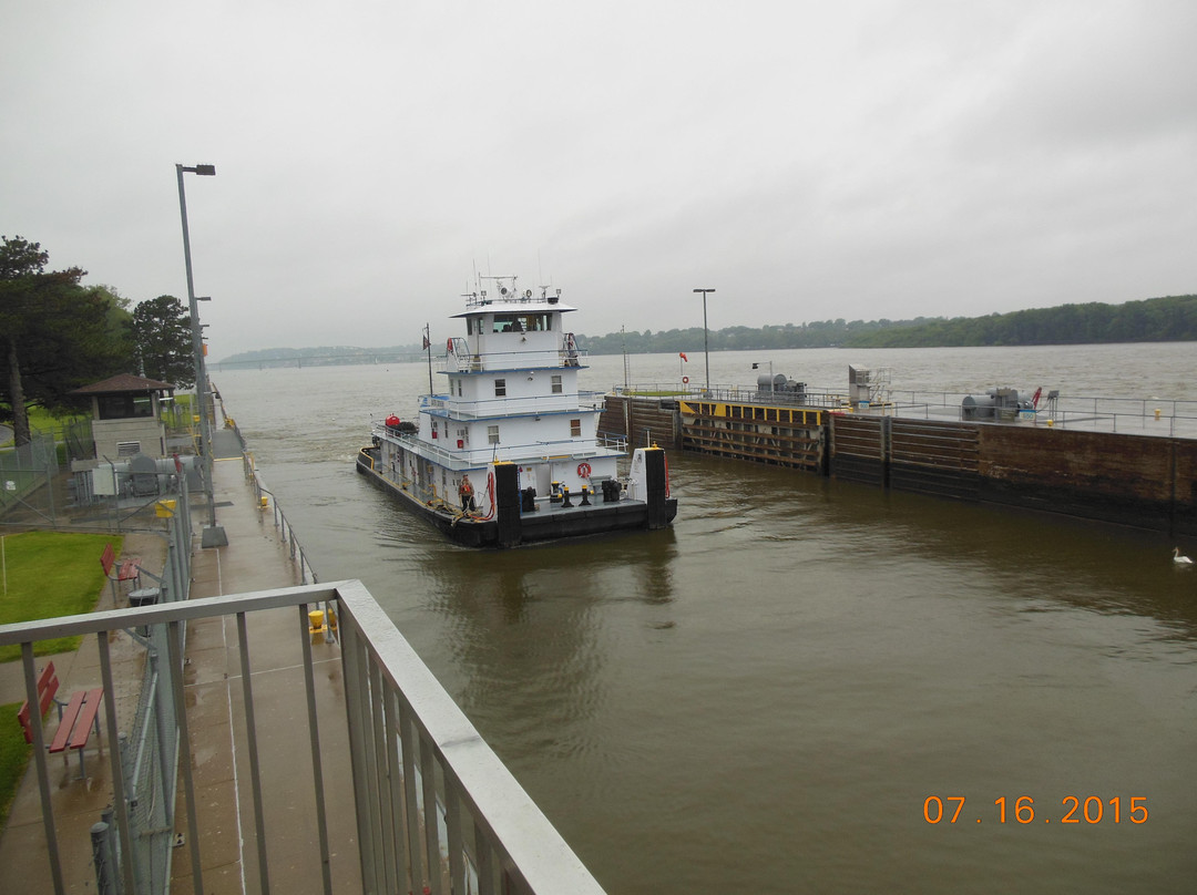 Mississippi River Lock and Dam No. 16景点图片
