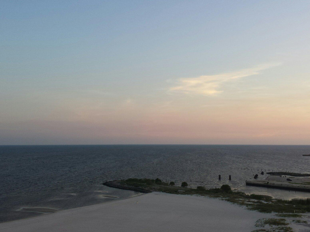 Biloxi Beach景点图片