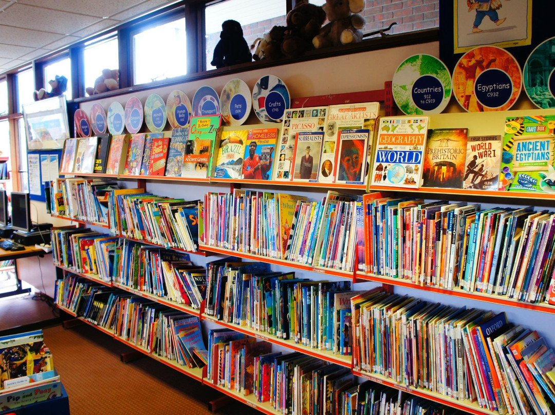 Kent Elms Library景点图片
