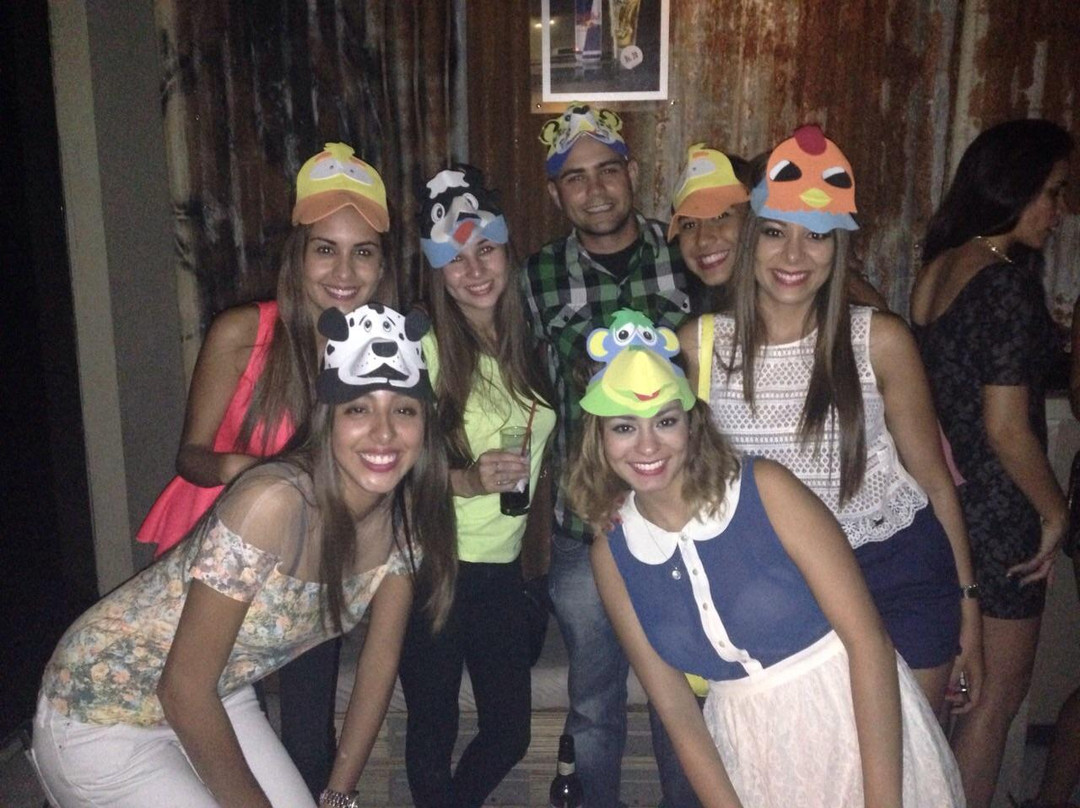 Pallet Bar-圣克鲁斯省必去景点