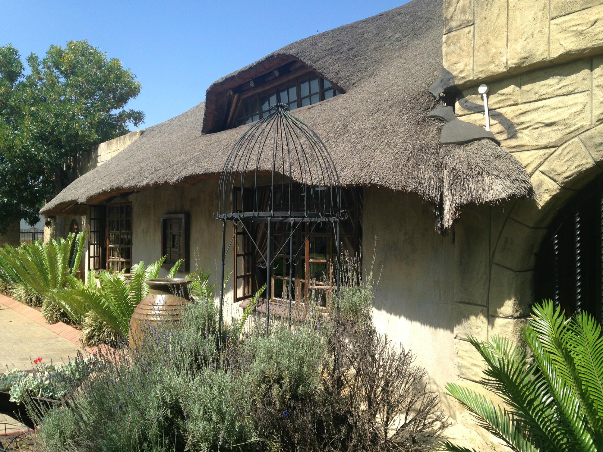 Camelot Guest House-浴室