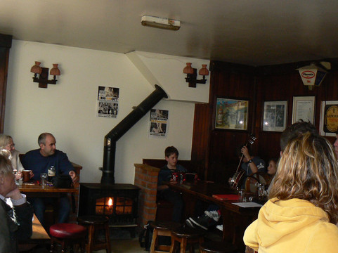 Bernard Harrington's Bar-Glengarriff必去景点