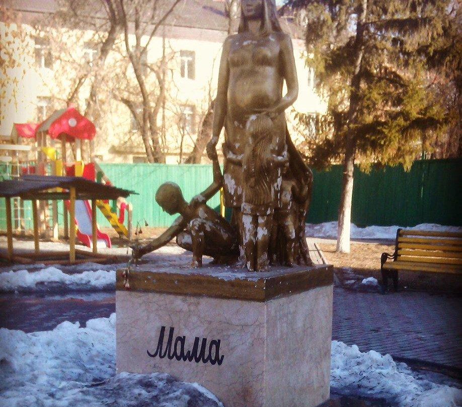 Monument Mother-秋明必去景点