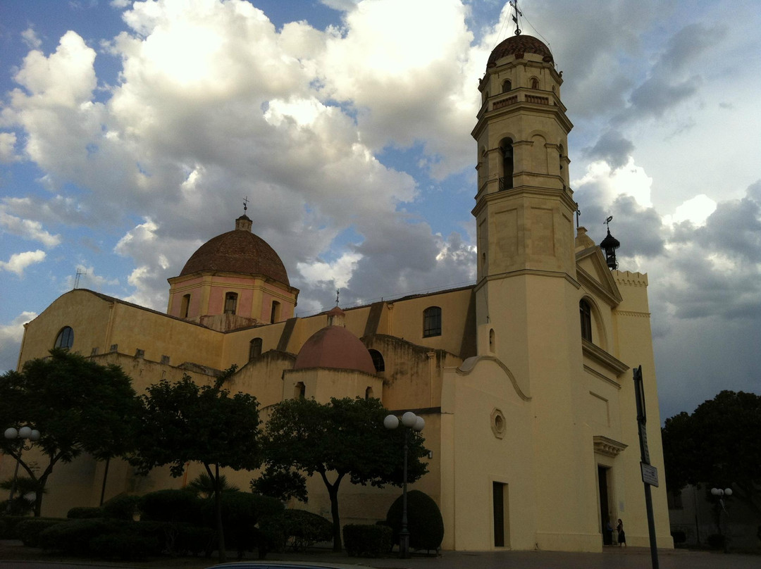 Basilica Pontificia Minore di Sant'Elena Imperatrice-夸尔图－圣埃莱娜必去景点