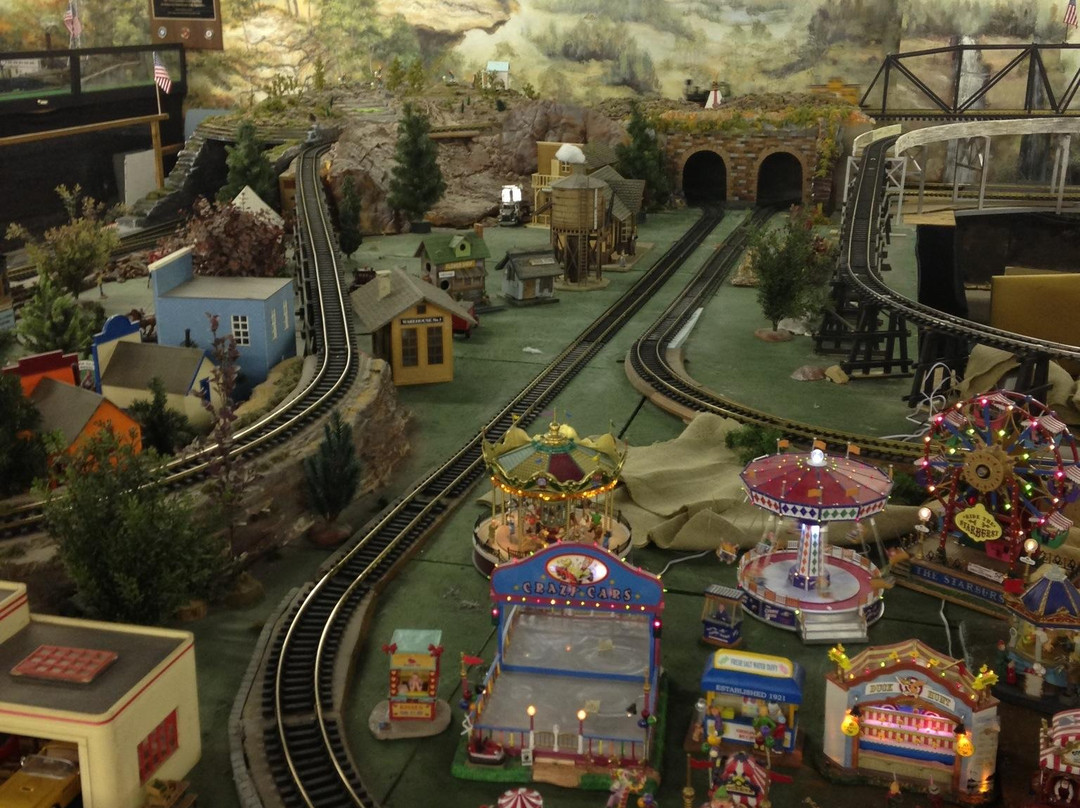 Model Railroad Exhibit by Crossville Model Railroad Club-Crossville必去景点